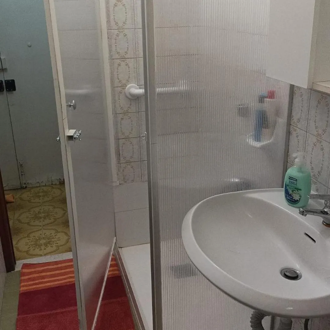 Del Borgo Rooms - Check-In H24 بولونيا بيت ضيافة