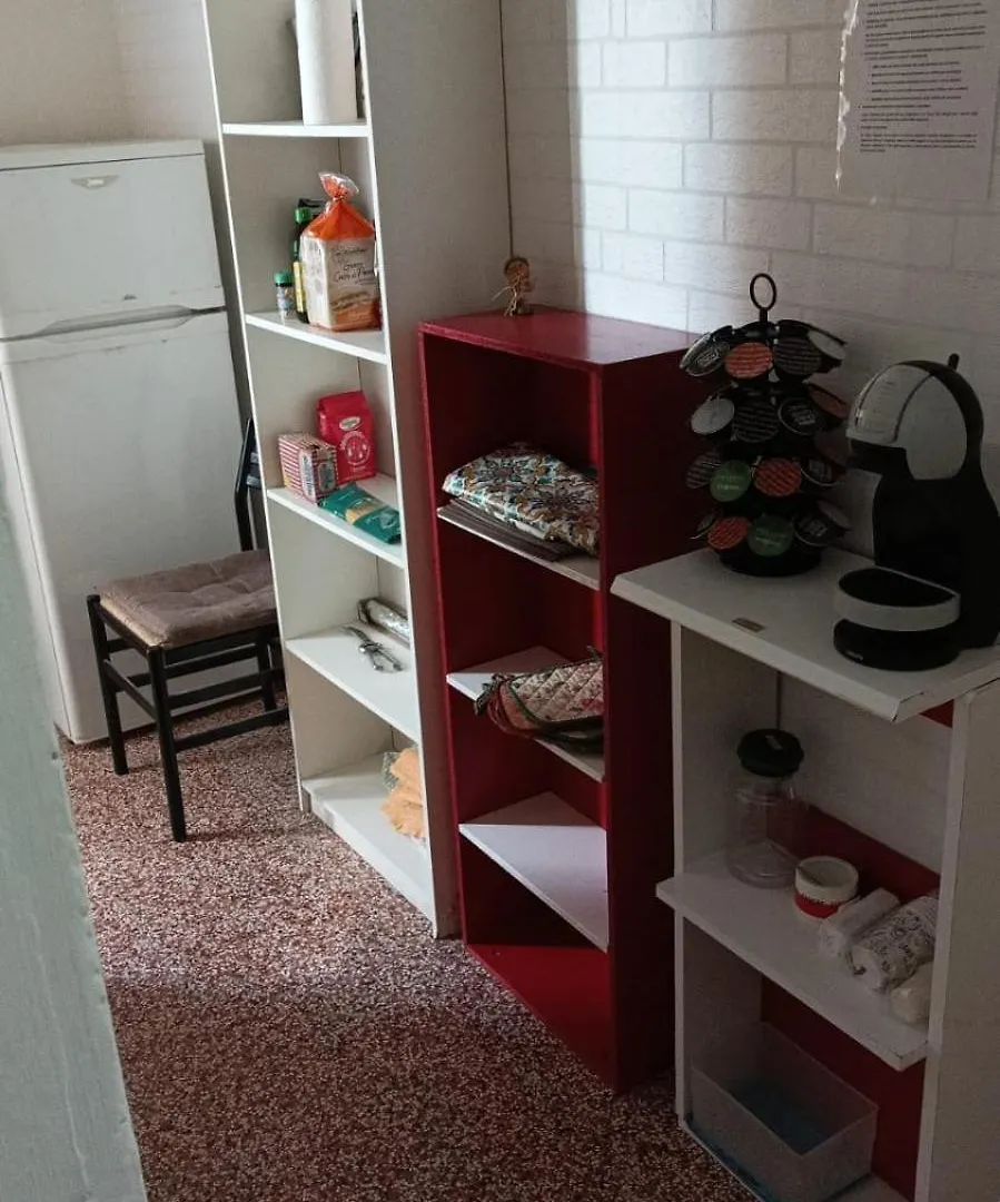 Guest house Del Borgo Rooms - Check-In H24 Bologna Italy